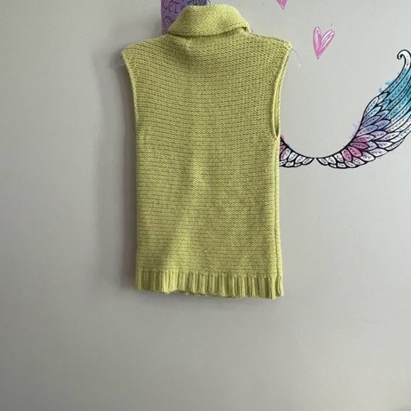 Women's MAG Wool Turtleneck Sweater Vest - Picture 5 of 5